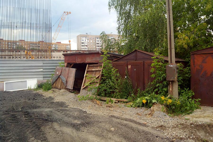 Какие гаражи под снос. Снос гаражей. Снос гаражей в Москве. Компенсация за снос гаража в Москве. Компенсация за снесенный гараж.